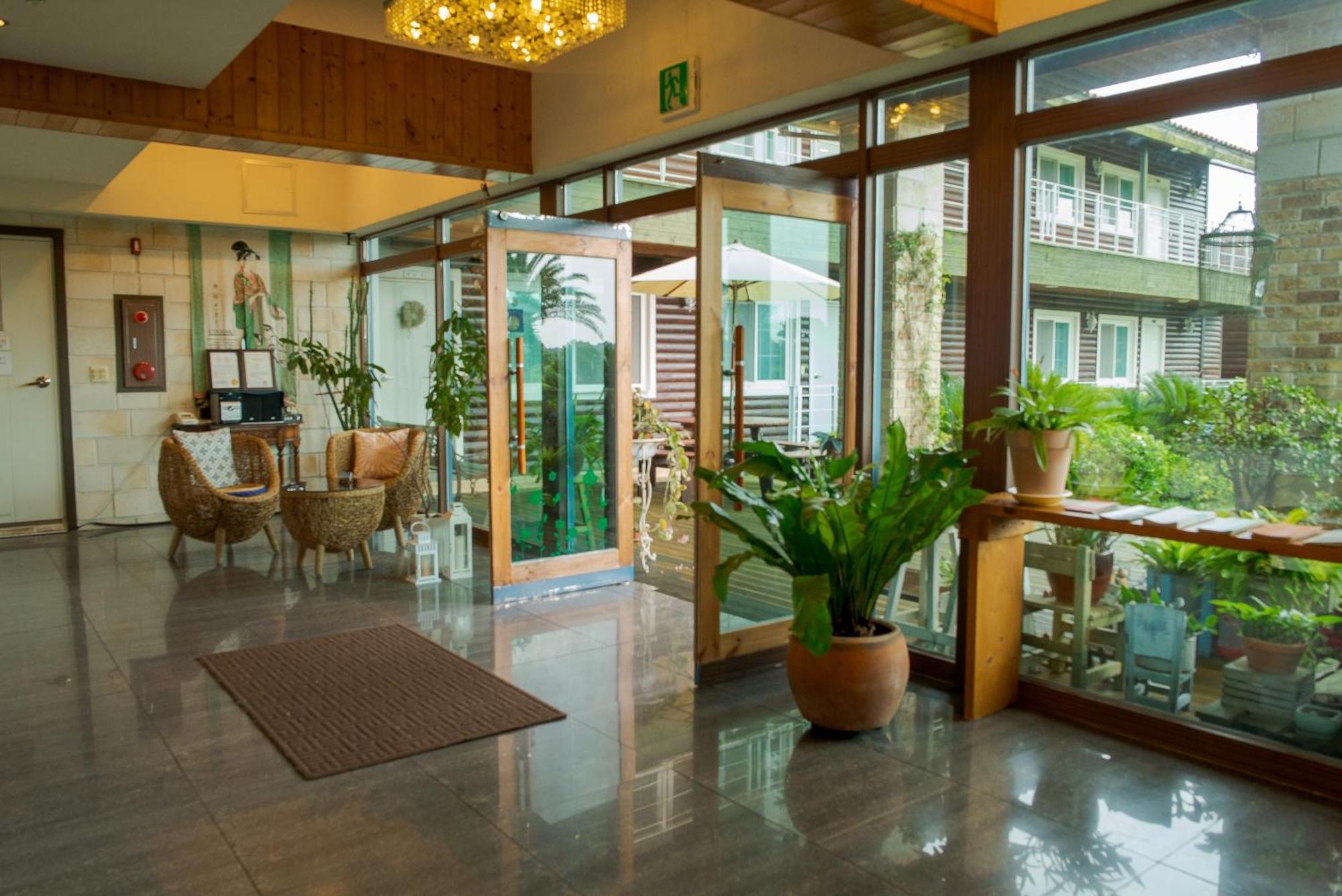 Green Narae Pension Seogwipo-stad Buitenkant foto